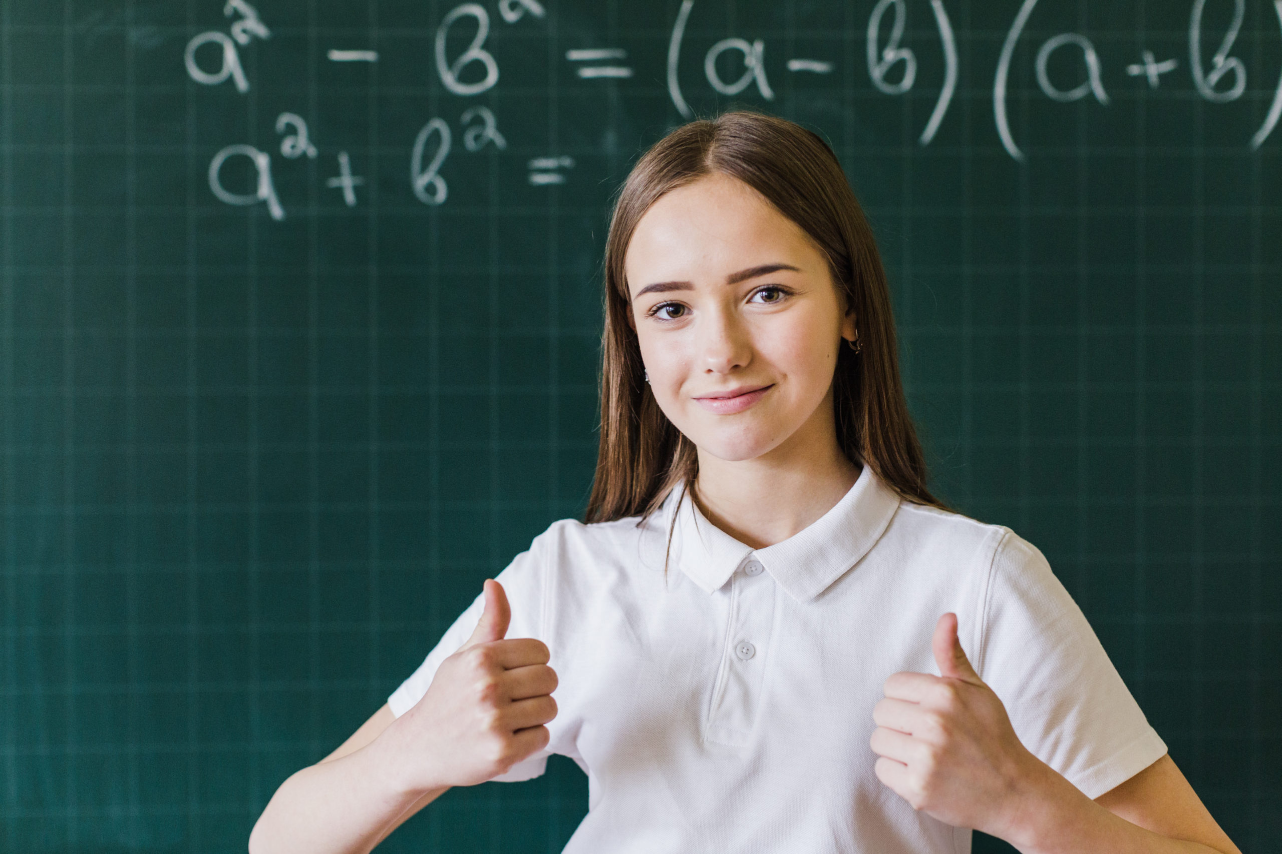 Matemática 8º Ano Fundamental - A relação entre potenciação e radiciação, propriedades da potenciação.