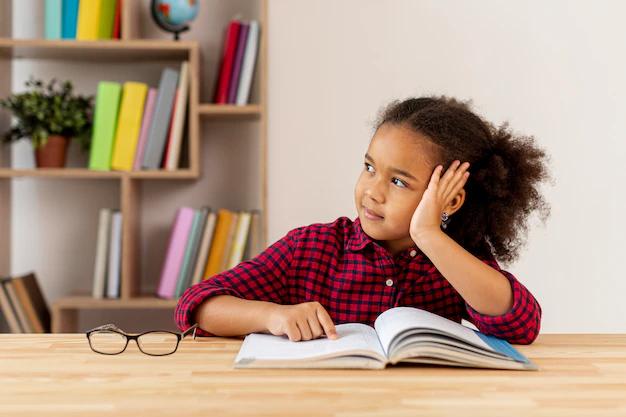Educação Infantil: Descobrindo o universo da escrita.