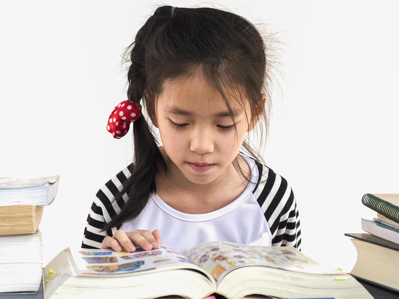 Plano de Aula de Língua Portuguesa - Aprendendo sobre as letras maiúsculas e minúsculas - 2º Ano do Ensino Fundamental.